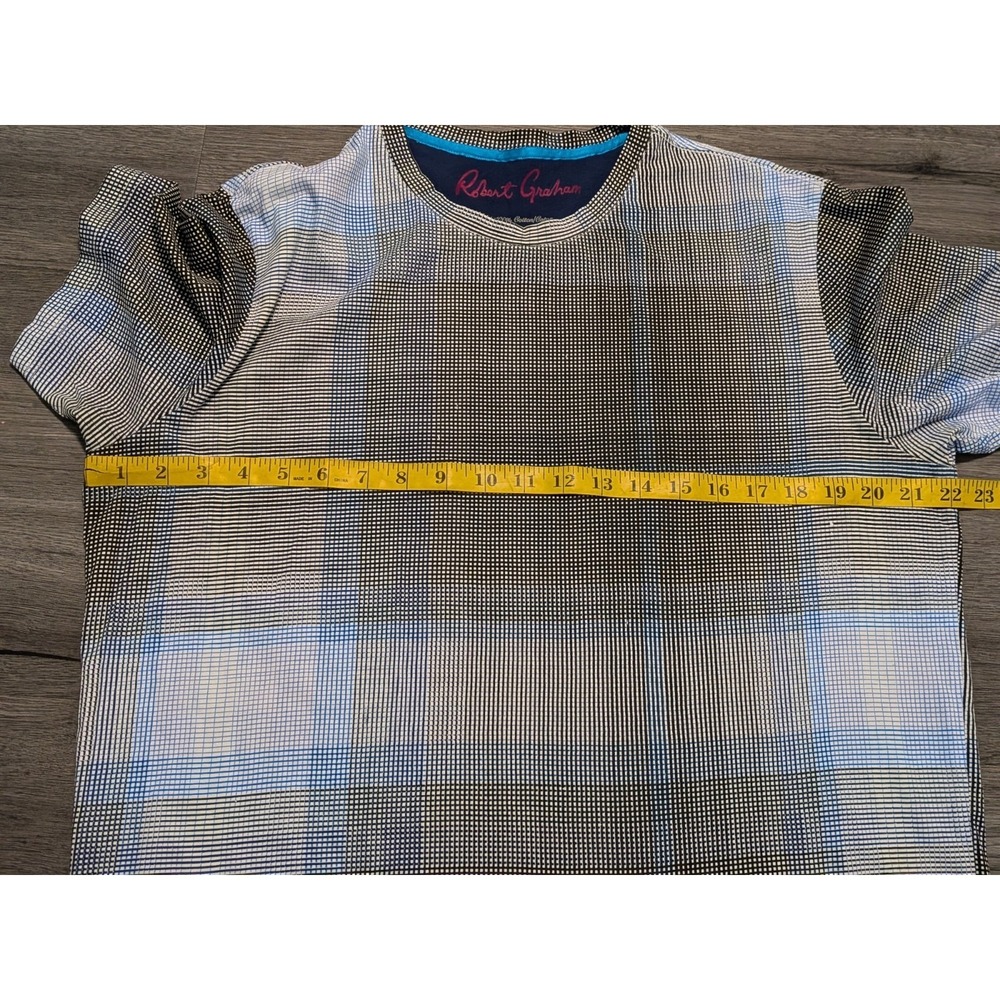 Robert Graham Men's Blue Black & White Ombré Plaid T-Shirt Size Large - Picture 5 of 6